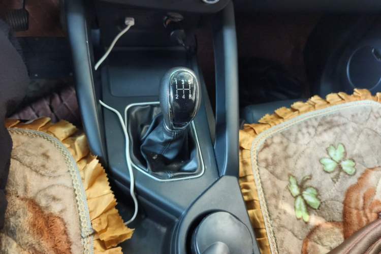 Used Dongfeng Fengon 500 2021 1.5L Manual Enjoyment Model Gear Lever