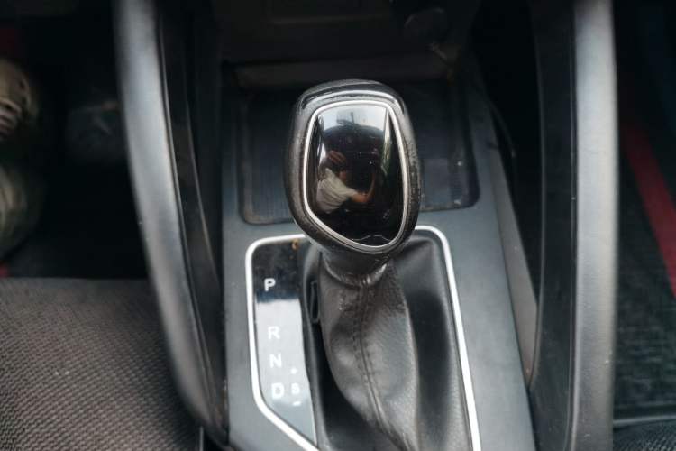 Used Dongfeng Fengon 500 2021 1.5L CVT Enjoyment Model Gear Lever