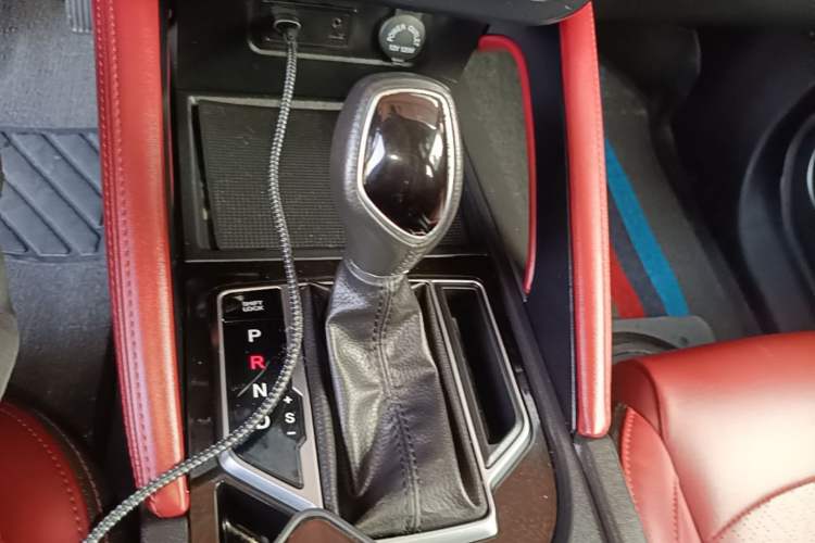 Used Dongfeng Fengon 500 2021 1.5L CVT Enjoyment Version Gear Lever