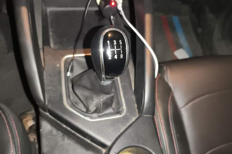 Used Dongfeng Fengon 500 2021 1.5L Manual Enjoyment Model Gear Lever