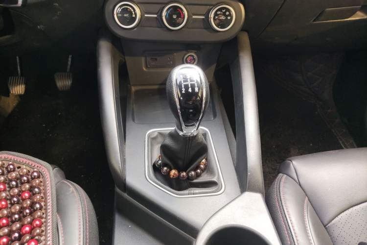 Used Dongfeng Fengon 500 2021 1.5L Manual Enjoyment Model Gear Lever