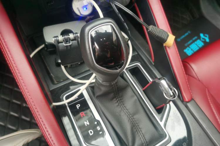Used Dongfeng Fengon 500 2021 1.5L CVT Enjoyment Version Gear Lever