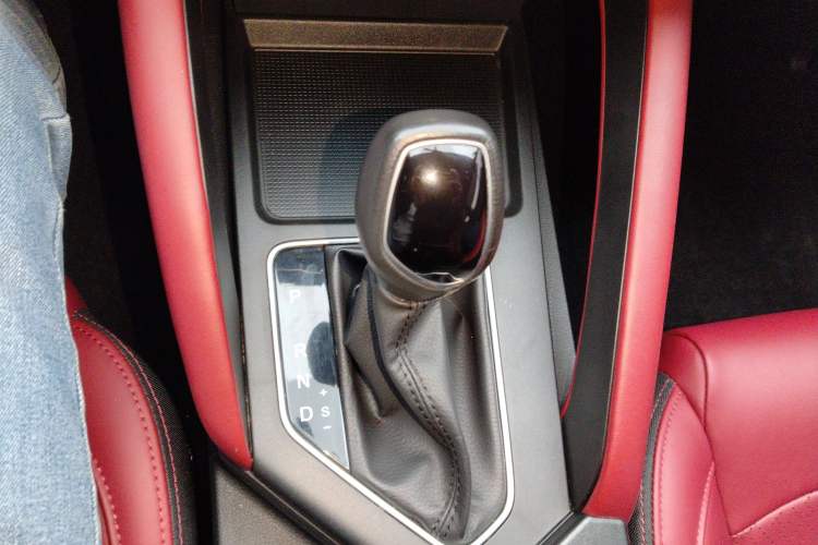Used Dongfeng Fengon 500 2021 1.5L CVT Enjoyment Model Gear Lever
