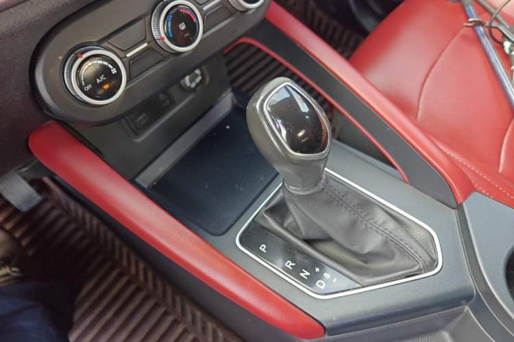 Used Dongfeng Fengon 500 2021 1.5L CVT Enjoyment Model Gear Lever