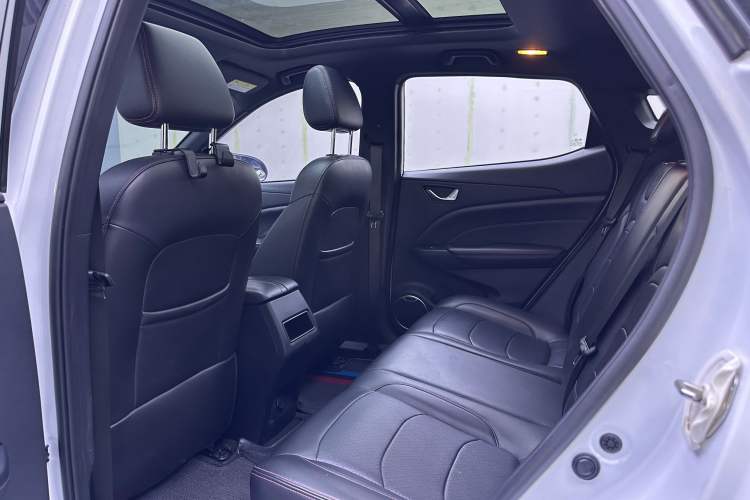 Used Dongfeng Fengon 500 2021 1.5L CVT Enjoyment Version Headliner