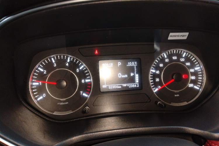 Used Dongfeng Fengon 500 2021 1.5L CVT Enjoyment Model Instrument Cluster