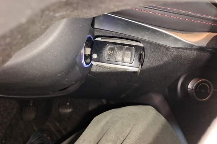 Used Dongfeng Fengon 500 2021 1.5L Manual Enjoyment Model Interior 1