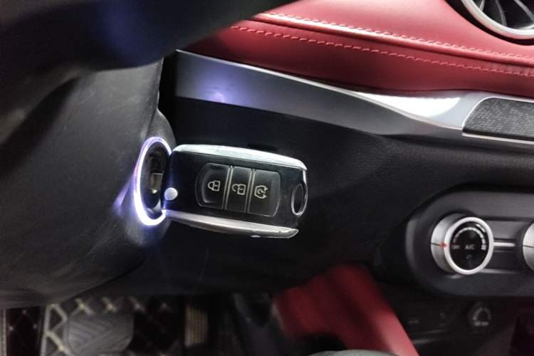 Used Dongfeng Fengon 500 2021 1.5L CVT Enjoyment Model Interior 1