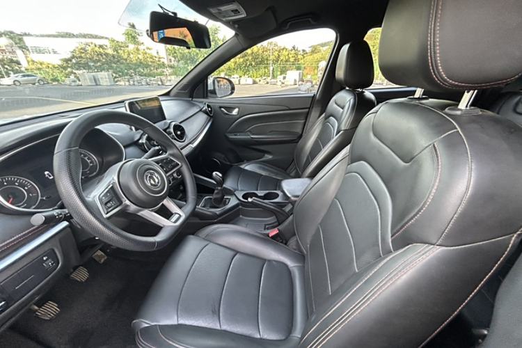 Used Dongfeng Fengon 500 2021 1.5L Manual Enjoyment Model Interior 2