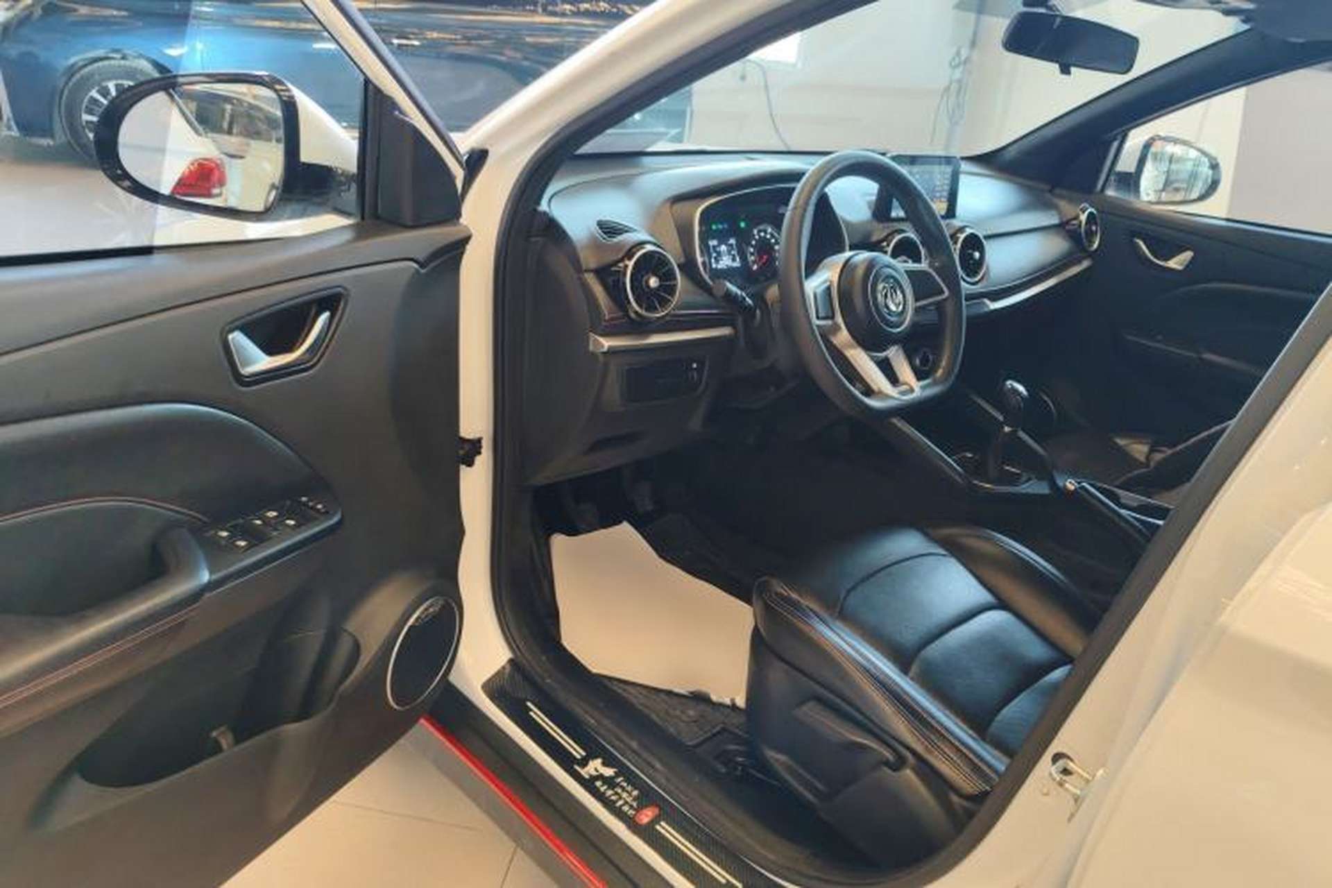 Used Dongfeng Fengon 500 2021 1.5L Manual Enjoyment Model Interior 3