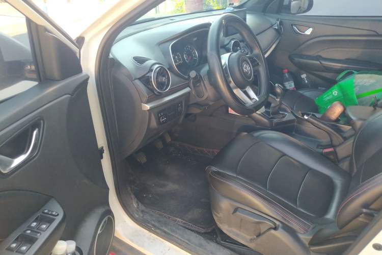 Used Dongfeng Fengon 500 2021 1.5L Manual Enjoyment Model Interior 3