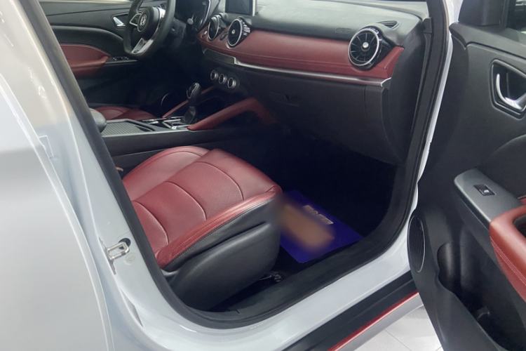 Used Dongfeng Fengon 500 2021 1.5L CVT Enjoyment Version Interior 8
