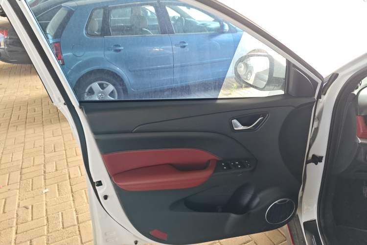 Used Dongfeng Fengon 500 2021 1.5L Manual Enjoyment Model Left Front Door Interior