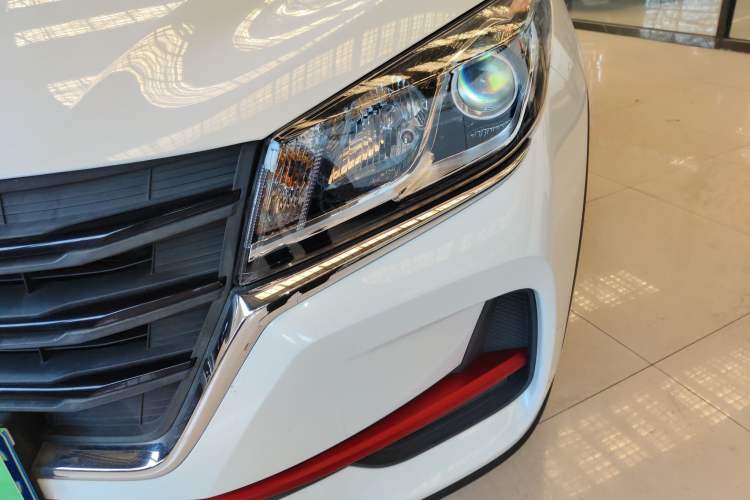 Used Dongfeng Fengon 500 2021 1.5L Manual Enjoyment Model Left Front Headlight