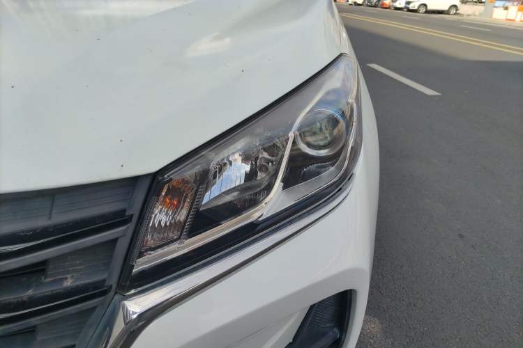 Used Dongfeng Fengon 500 2021 1.5L Manual Enjoyment Model Left Front Headlight