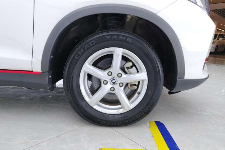 Used Dongfeng Fengon 500 2021 1.5L Manual Enjoyment Model Left Front Wheel Hub