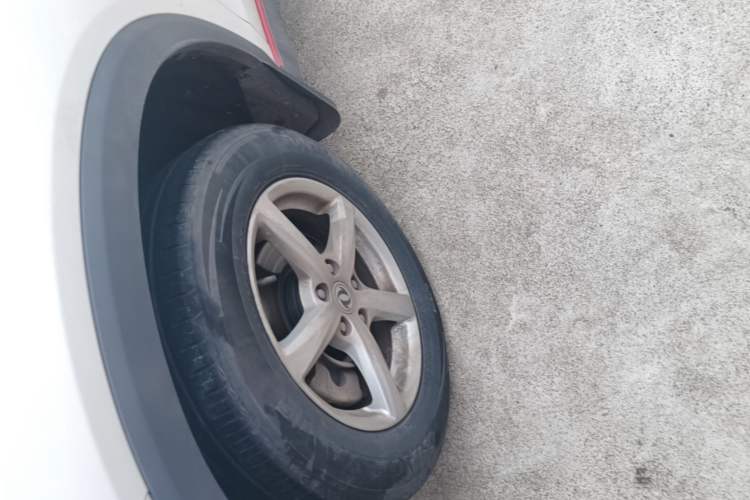 Used Dongfeng Fengon 500 2021 1.5L Manual Enjoyment Model Left Front Wheel Hub