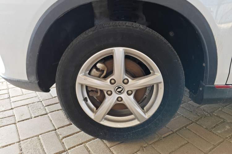 Used Dongfeng Fengon 500 2021 1.5L Manual Enjoyment Model Left Front Wheel Hub