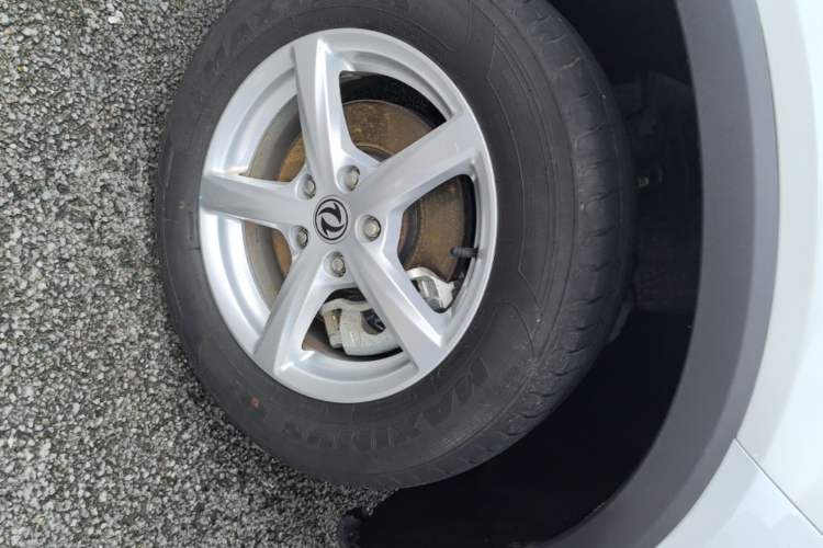 Used Dongfeng Fengon 500 2021 1.5L Manual Enjoyment Model Left Front Wheel Hub