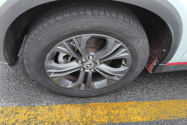 Used Dongfeng Fengon 500 2021 1.5L CVT Enjoyment Version Left Front Wheel Hub