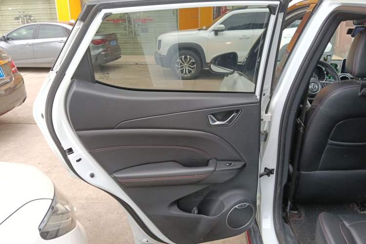 Used Dongfeng Fengon 500 2021 1.5L CVT Enjoyment Version Left Rear Door Interior