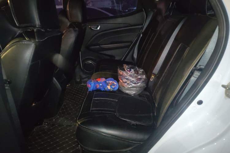 Used Dongfeng Fengon 500 2021 1.5L CVT Enjoyment Model Left Rear Seat