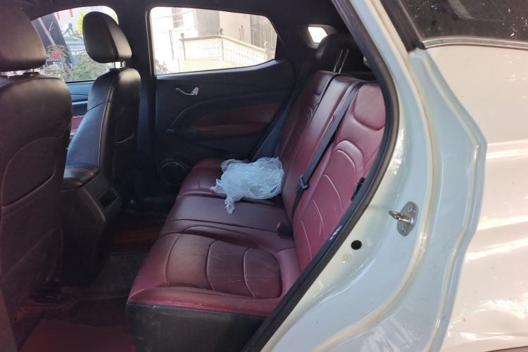 Used Dongfeng Fengon 500 2021 1.5L CVT Enjoyment Version Left Rear Seat