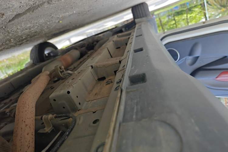 Used Dongfeng Fengon 500 2021 1.5L CVT Enjoyment Model Left Side Sill