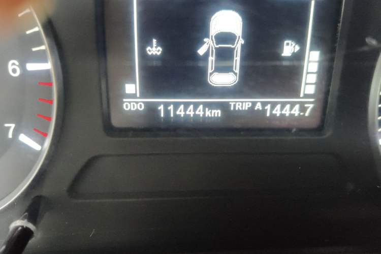 Used Dongfeng Fengon 500 2021 1.5L Manual Enjoyment Model Odometer Close Up