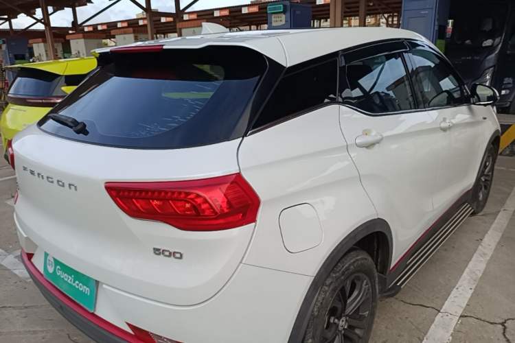 Used Dongfeng Fengon 500 2021 1.5L CVT Enjoyment Version Rear Right 45 Deg