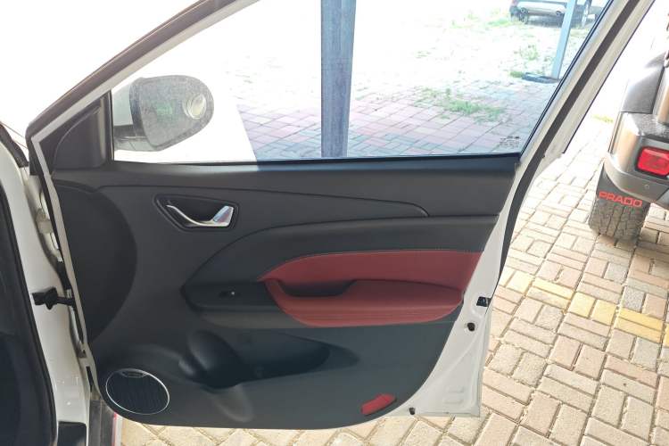 Used Dongfeng Fengon 500 2021 1.5L Manual Enjoyment Model Right Front Door Interior