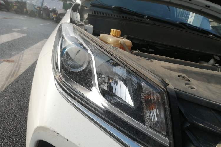 Used Dongfeng Fengon 500 2021 1.5L CVT Enjoyment Version Right Front Headlight