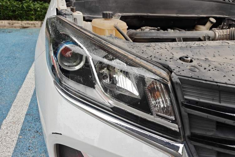 Used Dongfeng Fengon 500 2021 1.5L CVT Enjoyment Model Right Front Headlight