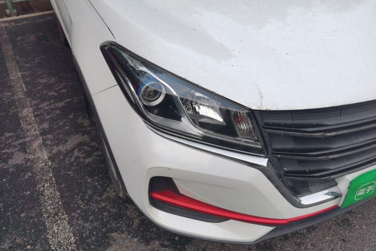 Used Dongfeng Fengon 500 2021 1.5L CVT Enjoyment Model Right Front Headlight