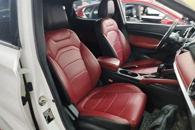 Used Dongfeng Fengon 500 2021 1.5L CVT Enjoyment Model Right Front Seat
