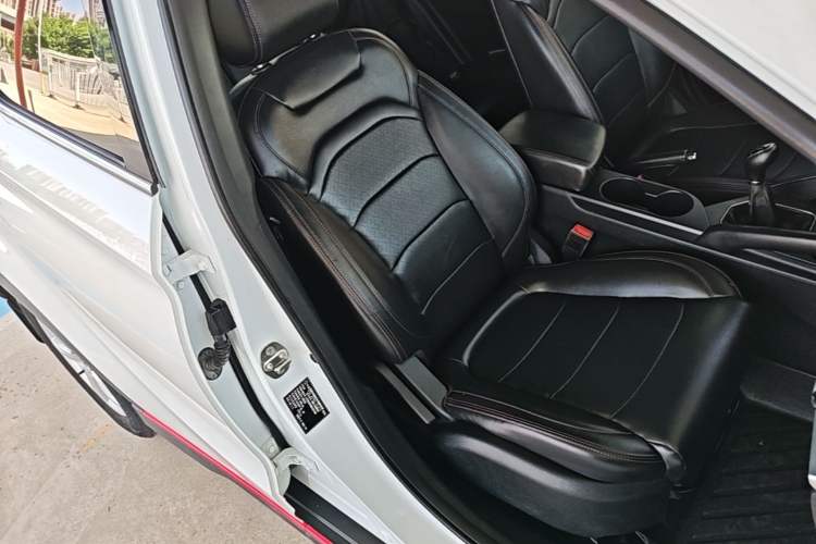 Used Dongfeng Fengon 500 2021 1.5L Manual Enjoyment Model Right Front Seat