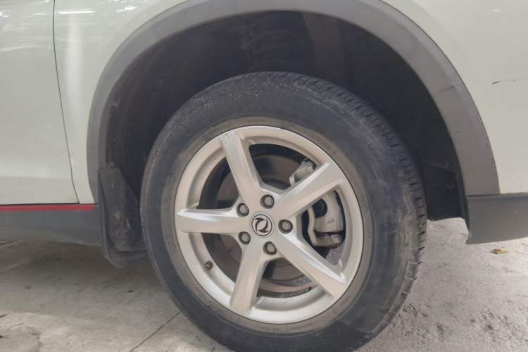 Used Dongfeng Fengon 500 2021 1.5L Manual Enjoyment Model Right Front Wheel Hub