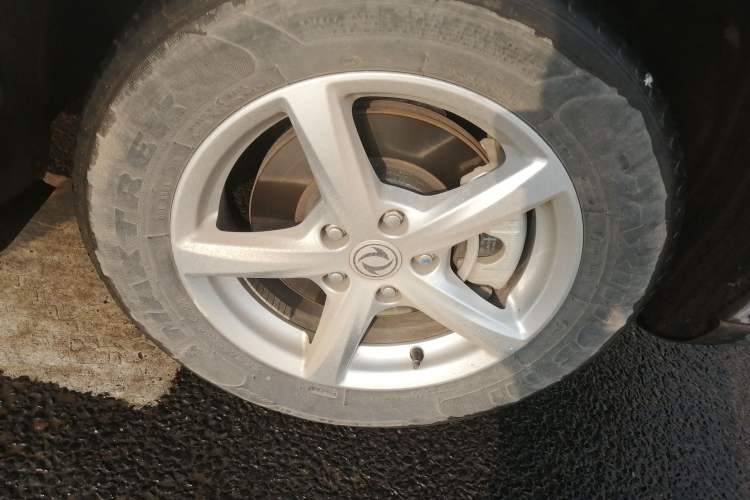 Used Dongfeng Fengon 500 2021 1.5L CVT Enjoyment Version Right Front Wheel Hub