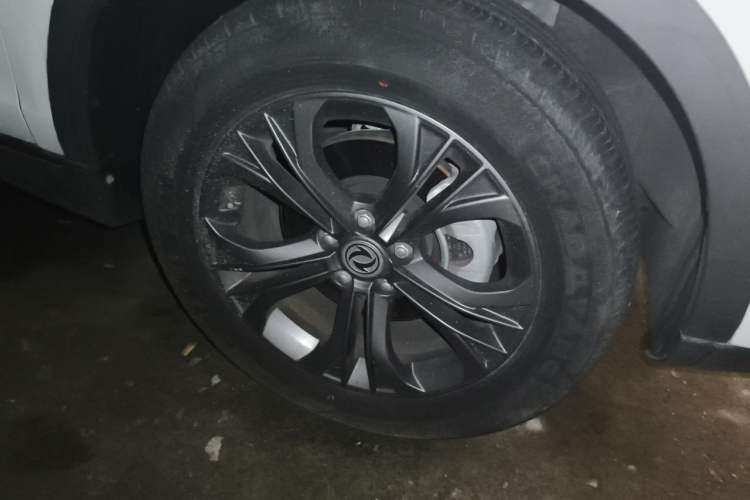 Used Dongfeng Fengon 500 2021 1.5L CVT Enjoyment Version Right Front Wheel Hub