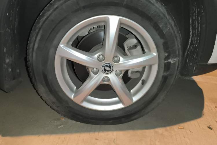 Used Dongfeng Fengon 500 2021 1.5L Manual Enjoyment Model Right Front Wheel Hub