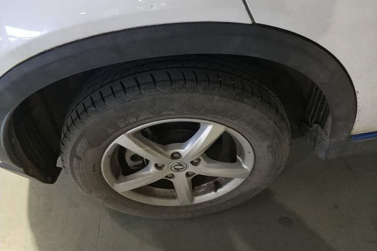 Used Dongfeng Fengon 500 2021 1.5L CVT Enjoyment Model Right Rear Wheel Hub