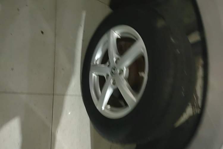Used Dongfeng Fengon 500 2021 1.5L CVT Enjoyment Model Right Rear Wheel Hub