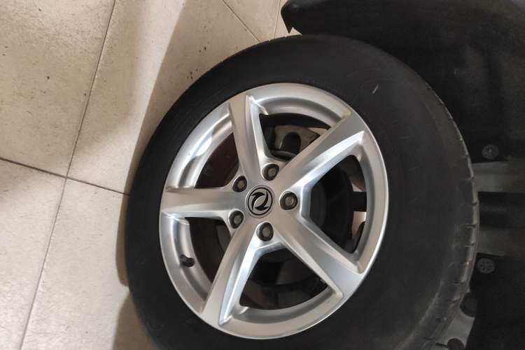 Used Dongfeng Fengon 500 2021 1.5L CVT Enjoyment Model Right Rear Wheel Hub