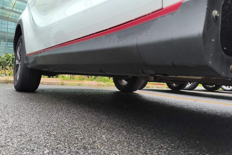 Used Dongfeng Fengon 500 2021 1.5L CVT Enjoyment Version Right Side Sill