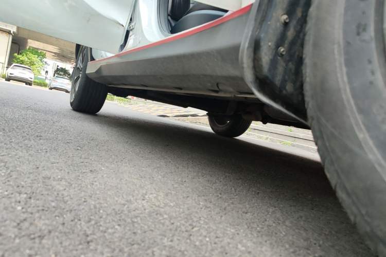Used Dongfeng Fengon 500 2021 1.5L CVT Enjoyment Version Right Side Sill