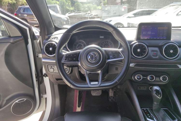 Used Dongfeng Fengon 500 2021 1.5L CVT Enjoyment Version Steering Wheel