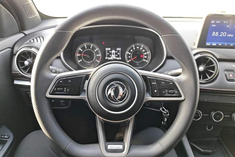 Used Dongfeng Fengon 500 2021 1.5L Manual Enjoyment Model Steering Wheel
