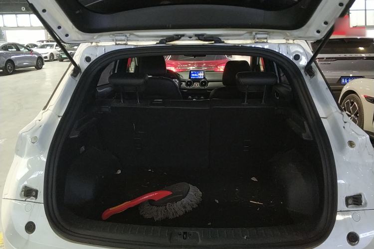 Used Dongfeng Fengon 500 2021 1.5L CVT Enjoyment Model Trunk