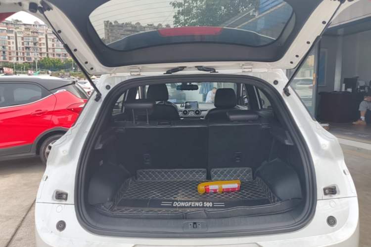 Used Dongfeng Fengon 500 2021 1.5L Manual Enjoyment Model Trunk