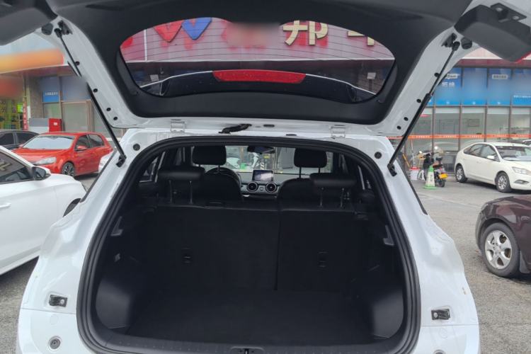 Used Dongfeng Fengon 500 2021 1.5L Manual Enjoyment Model Trunk